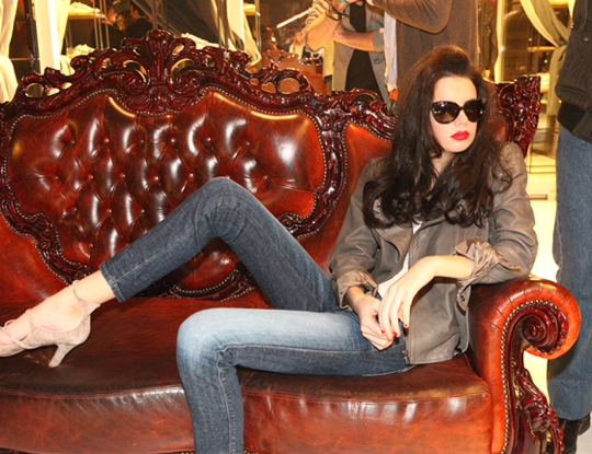 DIESEL DENIM <br> SS 2011 PREVIEW <br> Pitti Man